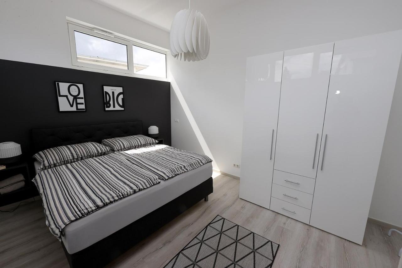 Exklusive Fw Mit 3 Sz Und Grosser Terrasse 그라트코른 외부 사진